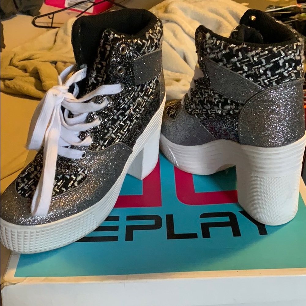 Jeffery Campbell PLAY. Spice girl shoes